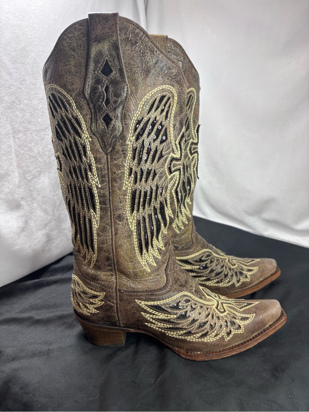 Corral Women’s Sequin Wing & Cross Inlay Western Boots Square Toe Women’s Sz 7.5 - Picture 8 of 10
